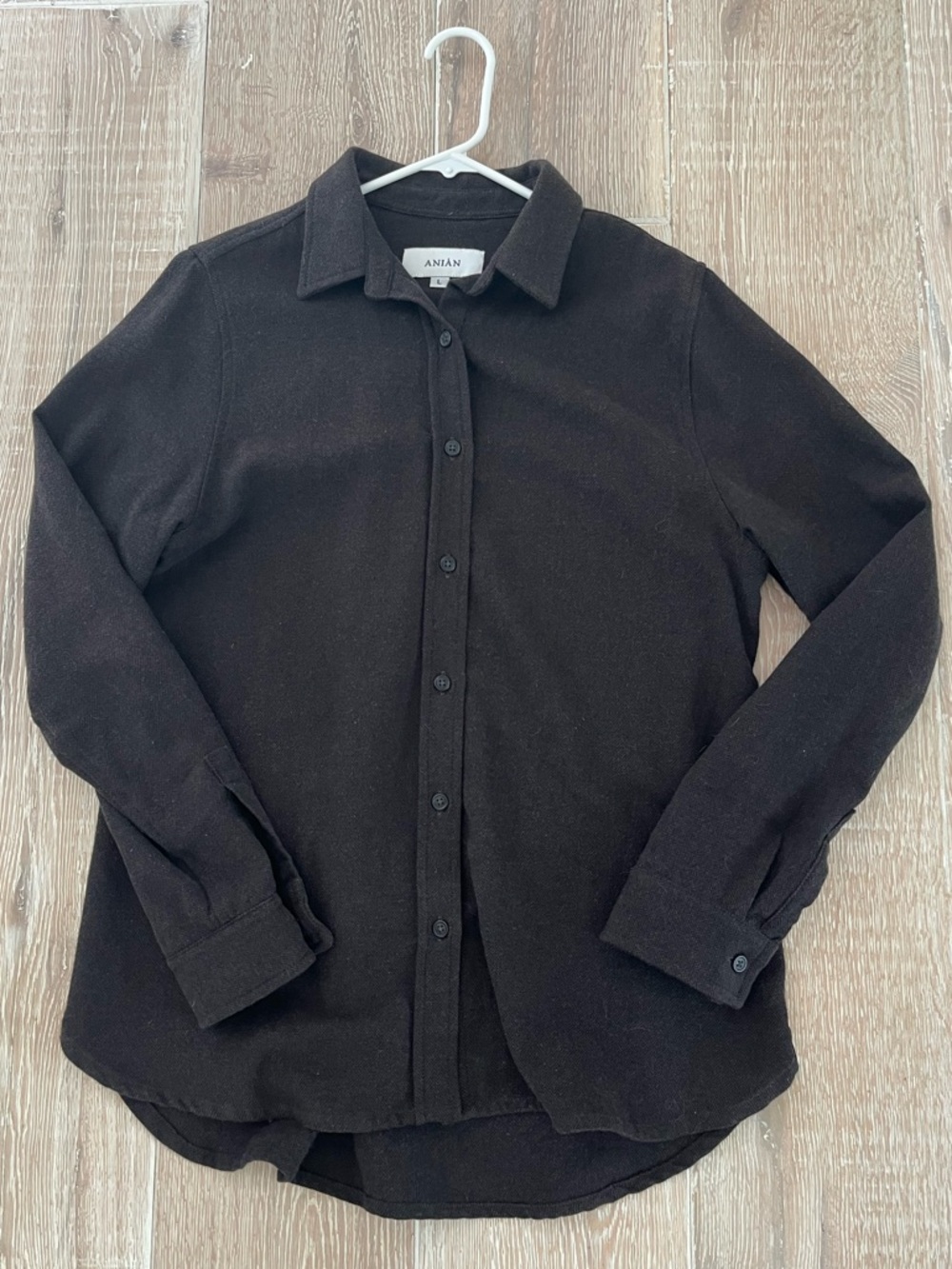 Dark Brown Women’s Anian Long-Sleeve Button-Up Shirt Twill Recycled Cotton